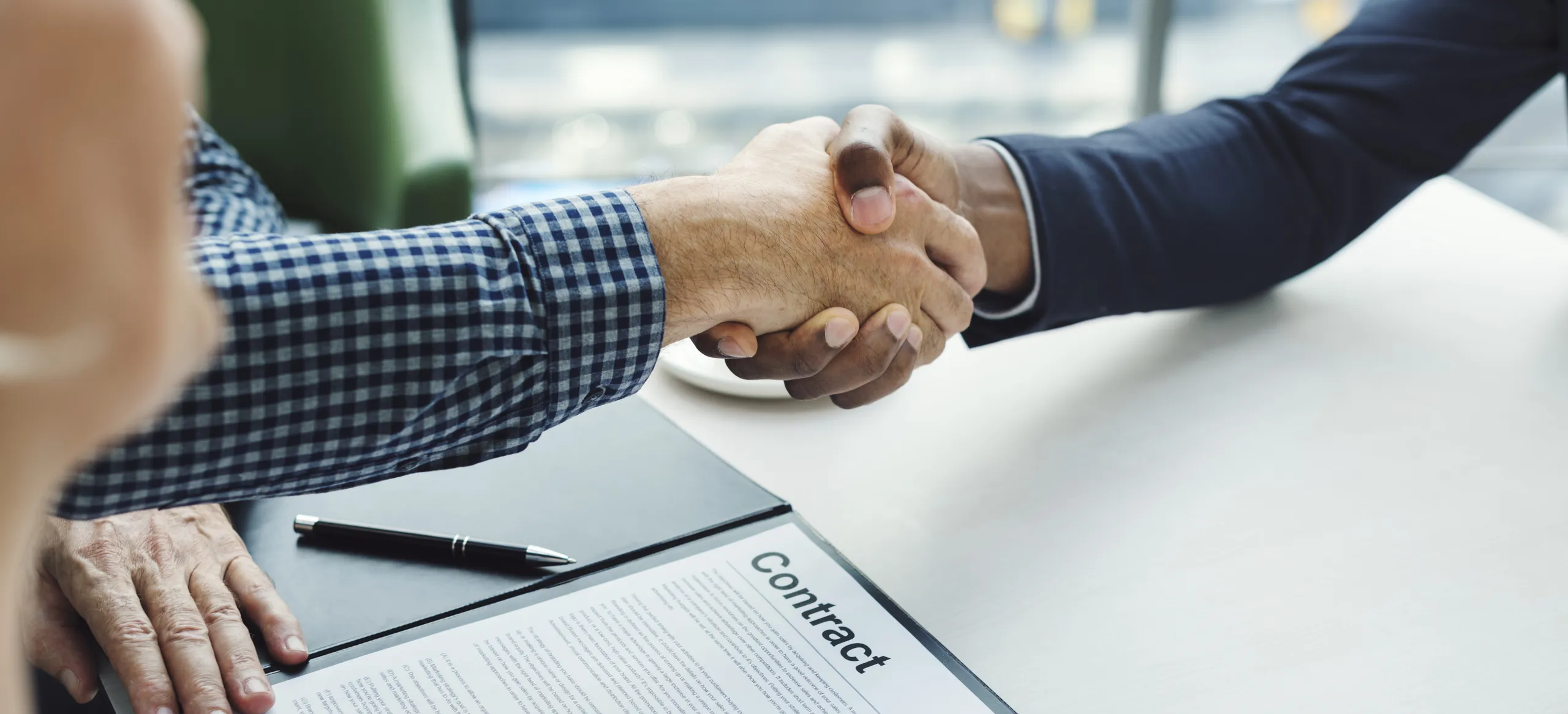Sem um contrato, não pode fazer nada legalmente contra o comprador.