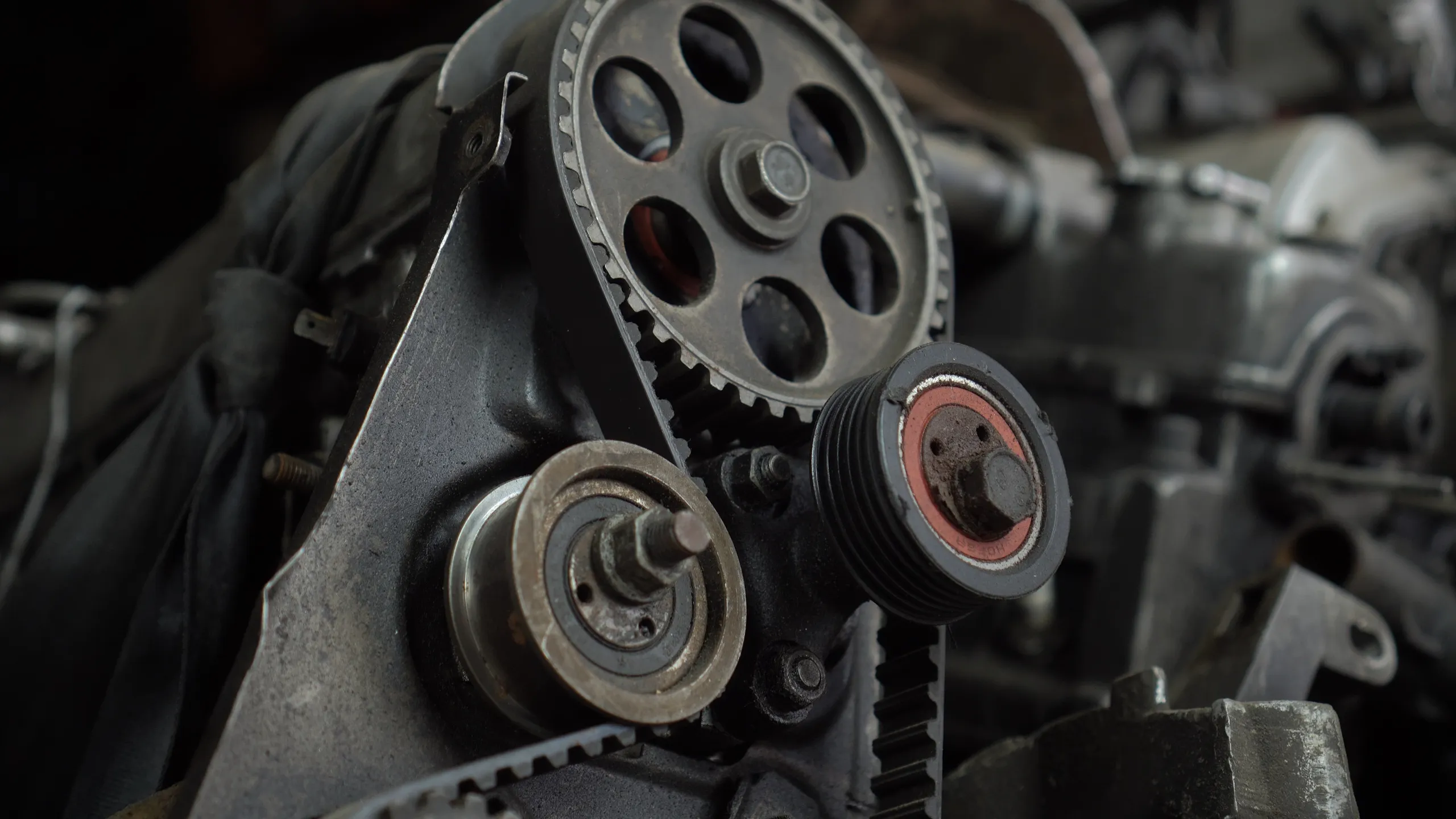 Devo mudar a corrente de distribuição do meu carro antes de o vender?
